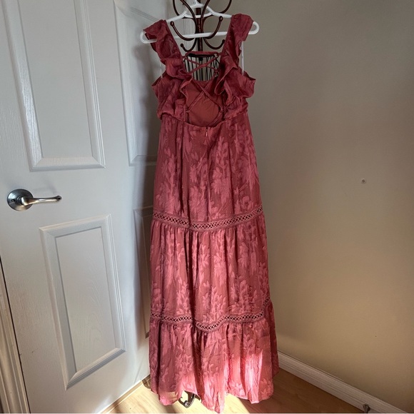 Host Pick ♥️ NWT Lulus Rusty Rose Floral Maxi Dress - Picture 5 of 10